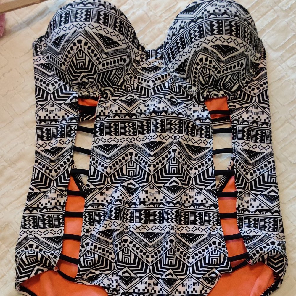 nwot one piece bikini